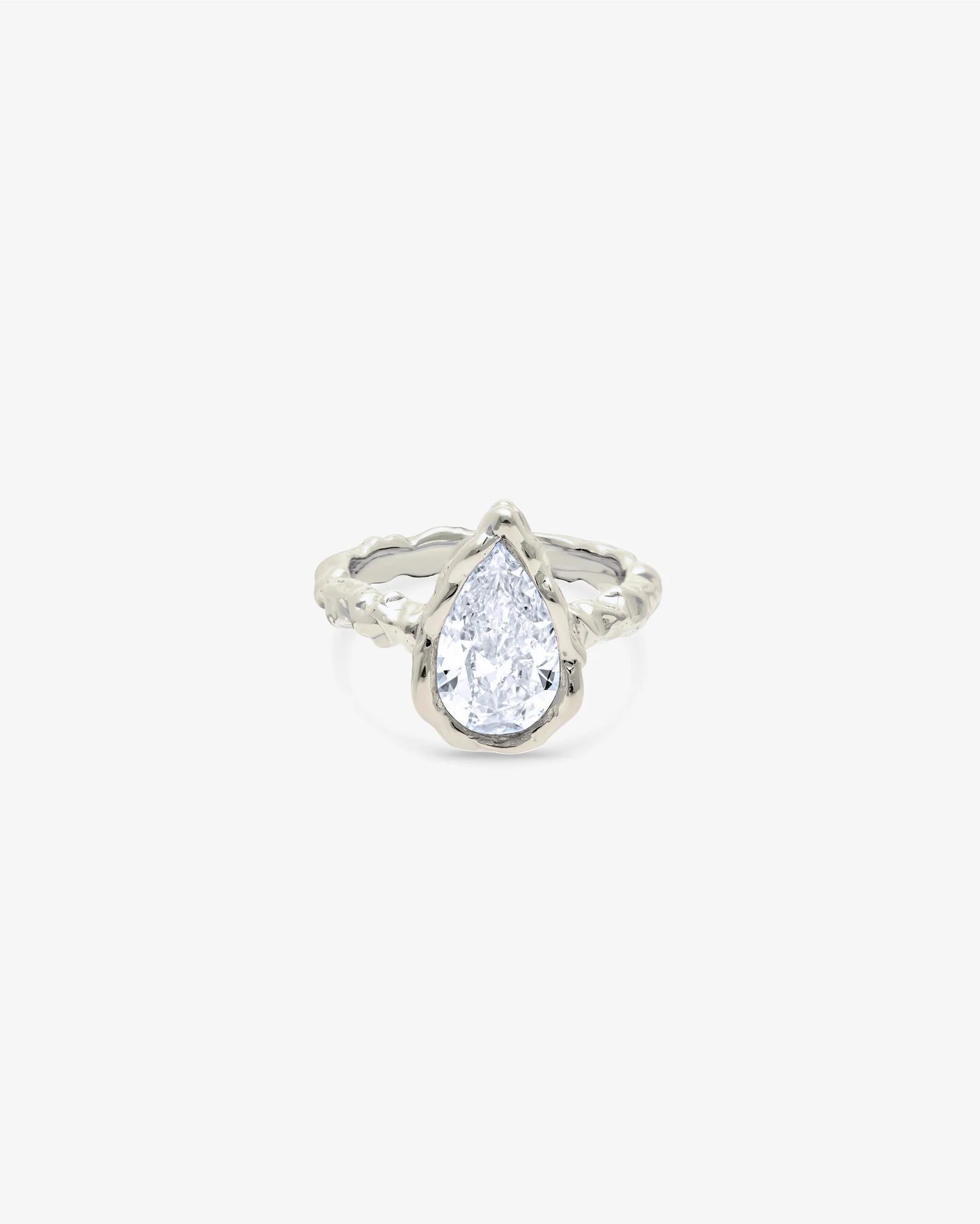 AuroraLuxe™ Étoile Diamond Ring | 18K Gold/Rose Gold-Plated Artisan Ring with Natural Diamond
