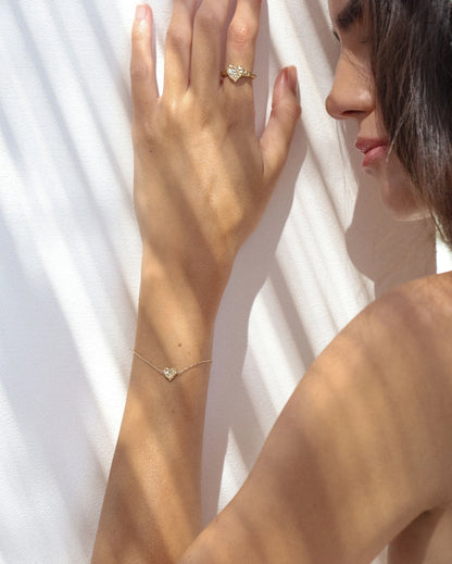 Deavya Amara™ – "Eternal Beauty" 18K Solid Gold Finger Ring